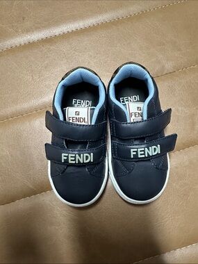 Fendi Kids Navy Leather Velcro Sneakers